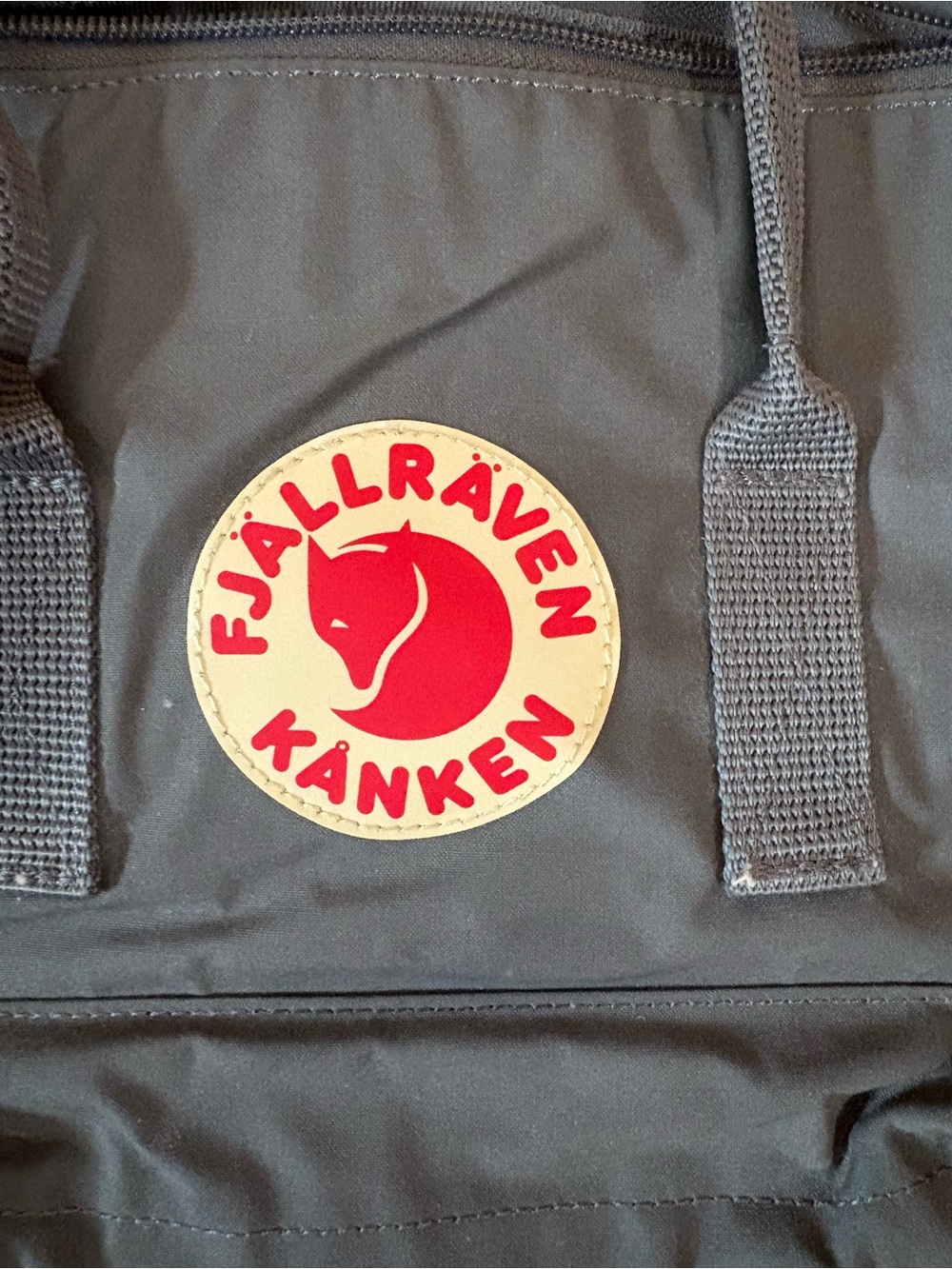 Fjallraven Classic Kanken Backpack Super Grey 23510 NWOT - Picture 7 of 10